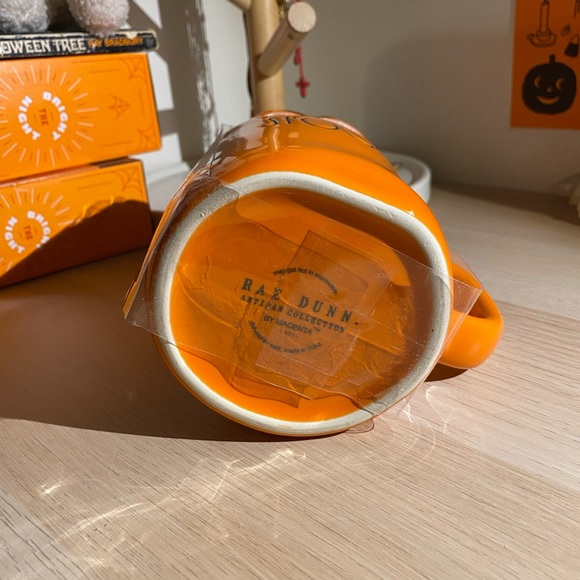 Rae Dunn SPOOKY mug with pumpkin/Jack-o-lantern topper - Picture 5 of 6